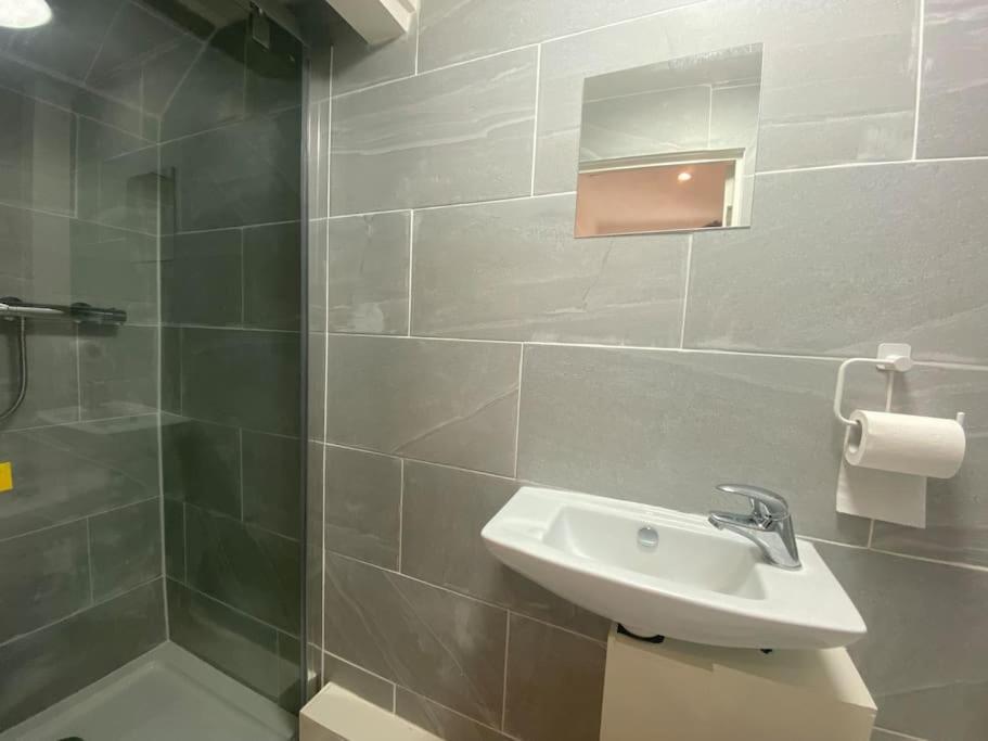 Mba Cosy 4 Bedroom House *